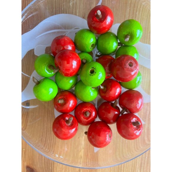 Set Of 24 Wooden Decorative Crabapples Red Green Apples Bowl Fillers - Picture 3 of 4